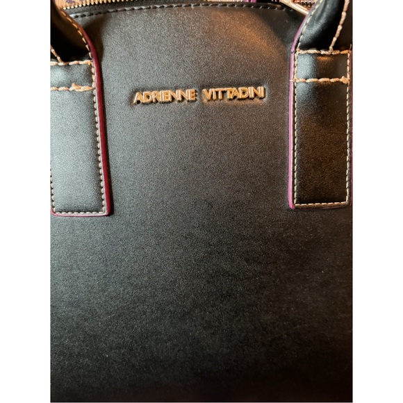 Adrienne Vittadini black classic bag - Picture 7 of 7